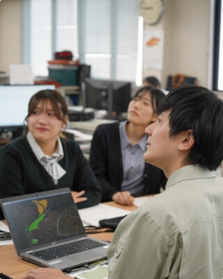 仕事の様子5